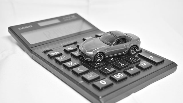 車を売るときに必要な費用はある？