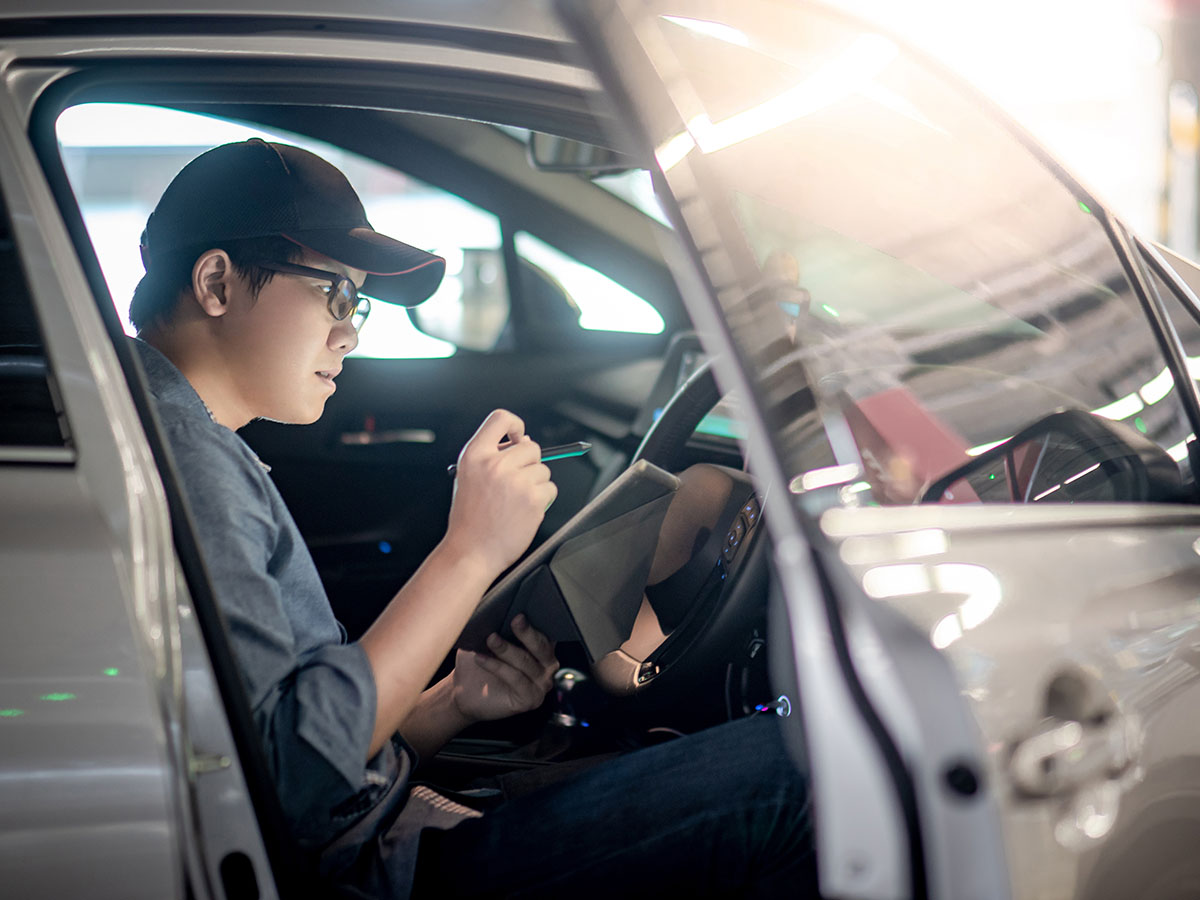 エアコンの故障は 車の査定額に影響する